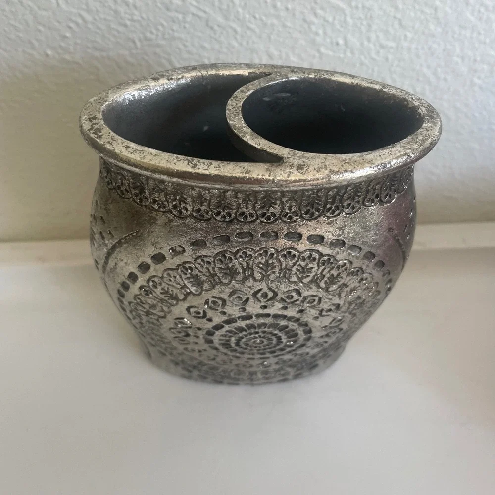 Aztec Mandala Resin Toothbrush Razor Holder SouthWestern Distressed Silver Tone‎